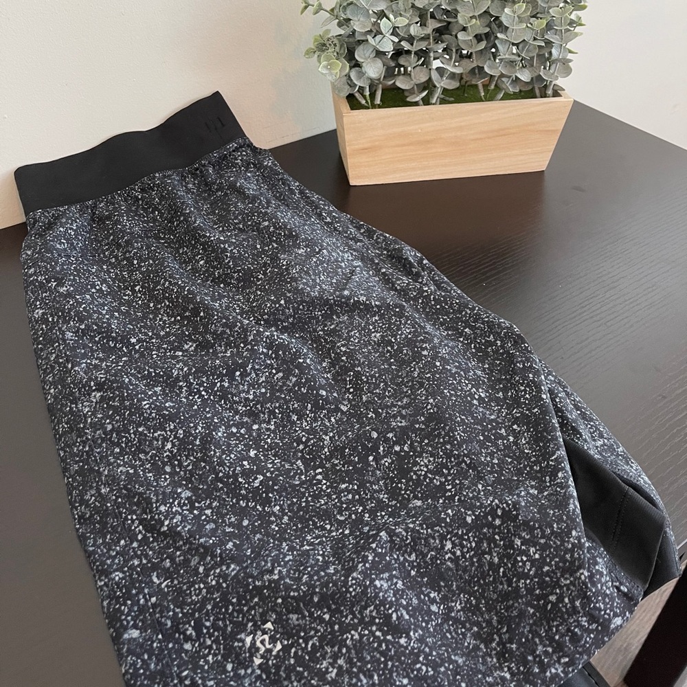 Men’s T.H.E Short Lululemon Size L
